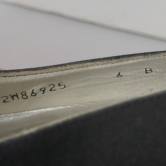 STUART WEITZMAN | Women's Satin Pumps Heels Black Size 6 - Picture 8 of 8